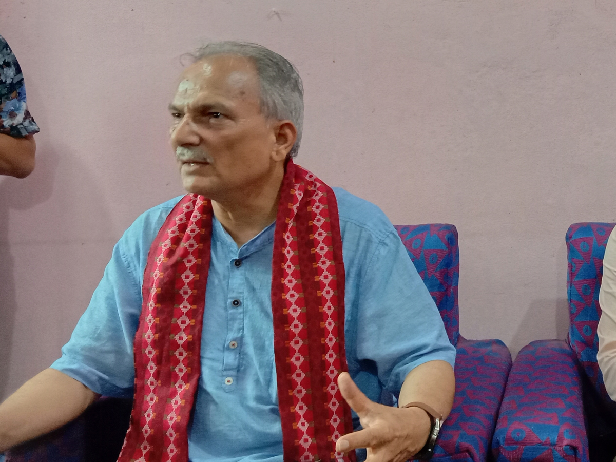 पार्टीको प्रवास कमिटीको निमन्त्रणामा बाबुराम भारत जाँदै