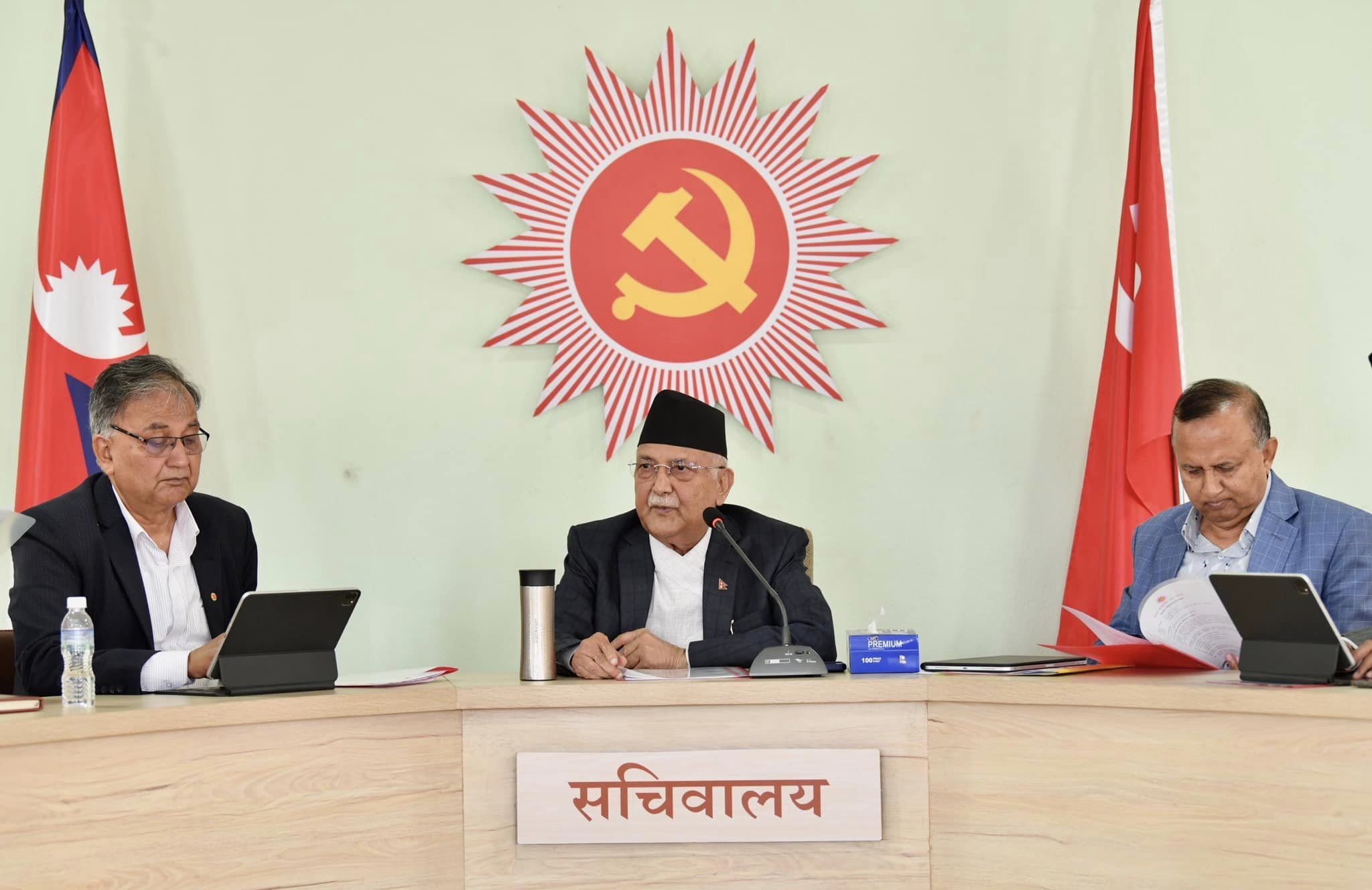 कोशी सरकार विघटन गर्न एमालेको माग