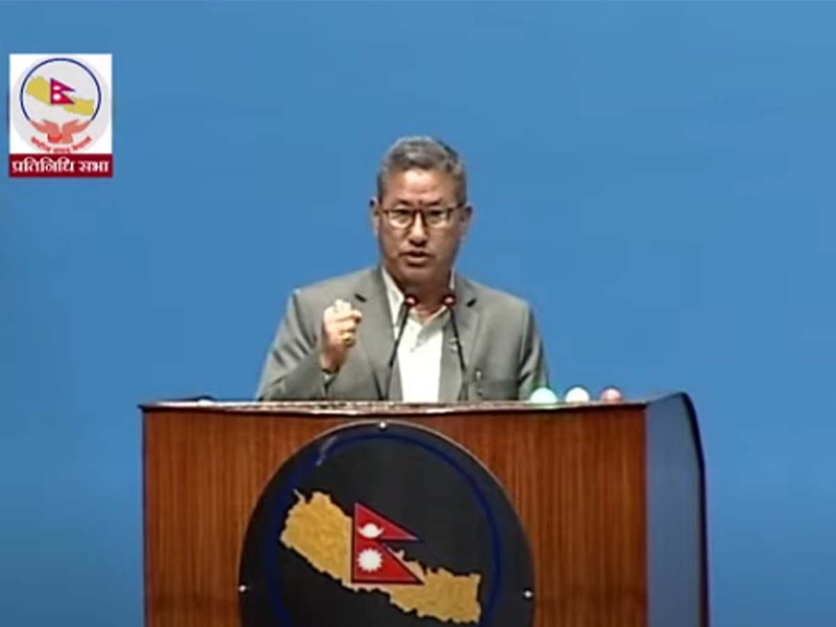 सरकारले चितवनमा निर्माणाधीन क्रिकेट रंगशालाको स्वामित्व ग्रहण गर्छ : खेलकुदमन्त्री लिम्बू