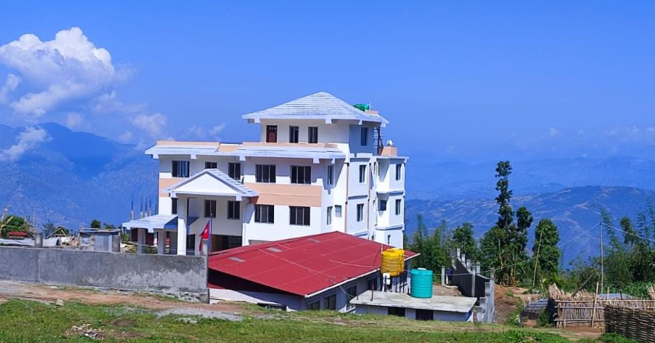 दिप्रुङका प्रमुख प्रशासकीय अधिकृत घर हिँडेपछि दसैँको मुखमा कर्मचारीले तलब पाएनन्