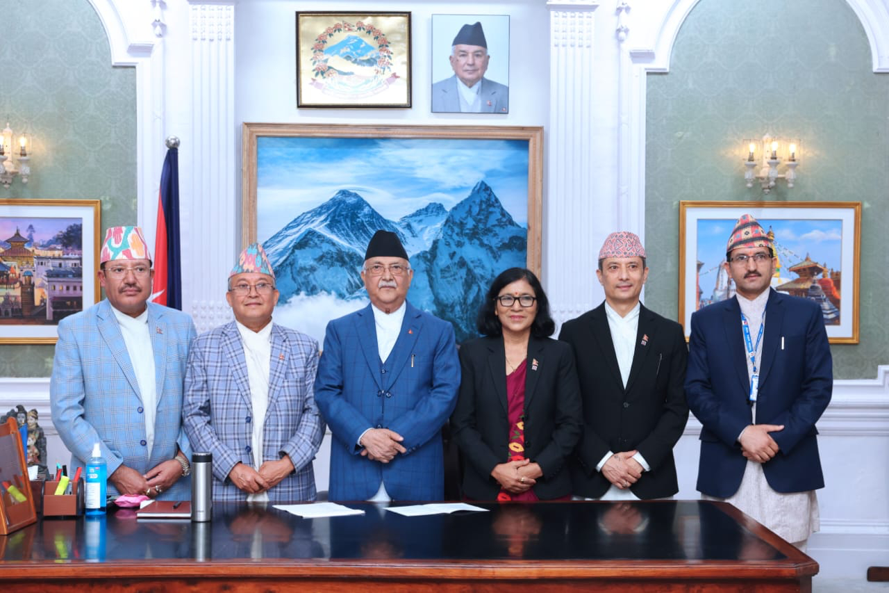 उपनिर्वाचनको तयारी बारे प्रधानमन्त्रीले गरे छलफल