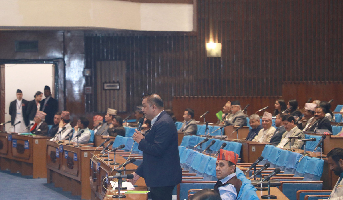 जिल्ला निर्वाचन कार्यालय खारेज गर्ने निर्णय सच्याउन सांसद थापाको माग