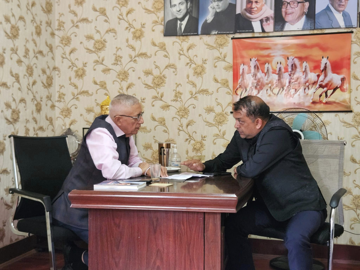 प्रचण्डसँगको छलफलपछि गगनले भेटे शेखरलाई  