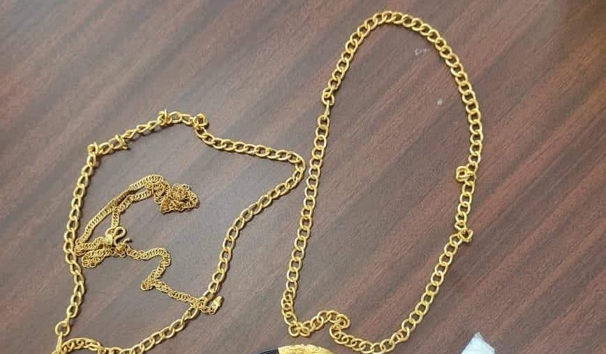 मलद्वारमा लुकाएर सुन तस्करी गर्ने तीनजना पक्राउ