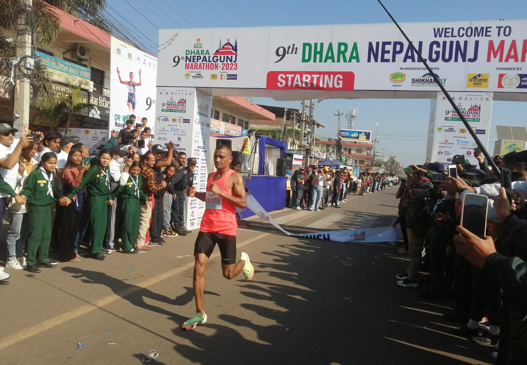 नवौँ नेपालगञ्ज म्याराथनको उपाधि गोपीचन्द्र पार्की र सन्तोषी श्रेष्ठलाई