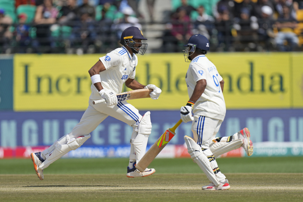 भारतले जित्यो इङ्ल्याण्डविरुद्धको टेस्ट शृंखला