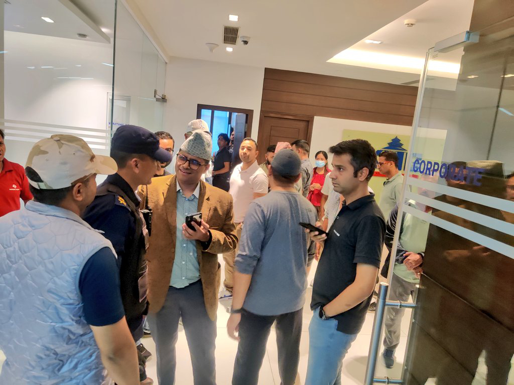 कैलाश सिरोहियालाई पक्राउ गर्न कान्तिपुर मुख्यालयमा प्रहरी टोली