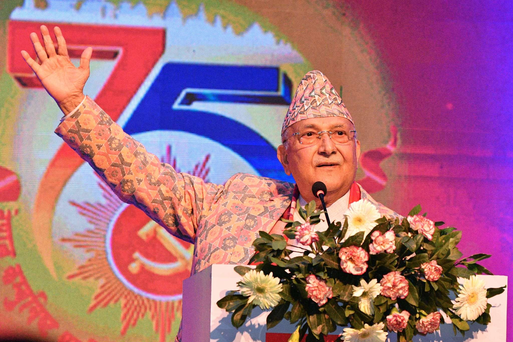 ओलीको टिप्पणी– एमालेका सदस्यहरु बोल्दा जिब्रो लटपटियो भने हंगामा हुन्छ 