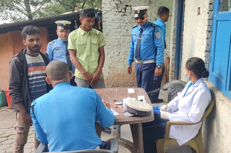 लागुदार्थ सेवन गर्ने सवारी चालक कारबाहीमा