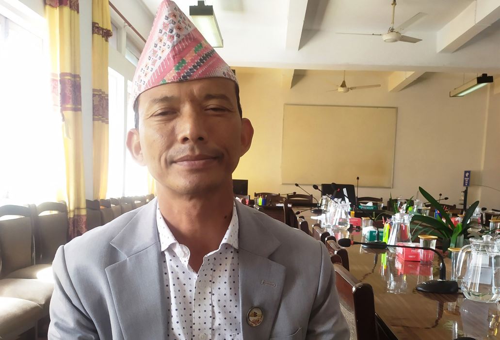 शासकीय चरित्रमा सुधार नहुँदा नागरिकको टिप्पणी बढेको छ : सांसद चौधरी