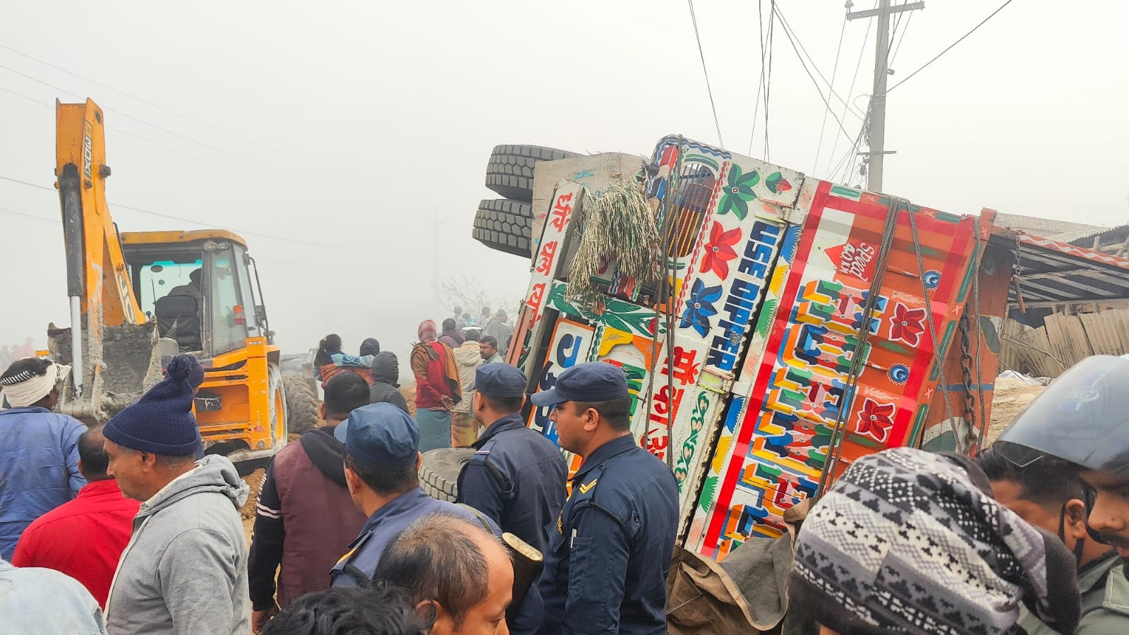 मोरङमा मालबाहक ट्रकले तीन बालबालिकासहित चार जनालाई किच्यो