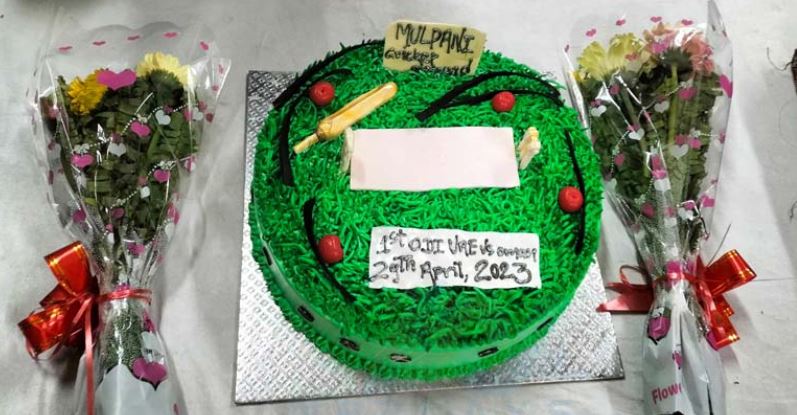 मूलपानी मैदानले ओडीआई मान्यता पाएपछि केक काटेर खुसियाली