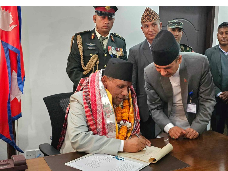 नारायण दाहालले सम्हाले राष्ट्रियसभा अध्यक्षको पद