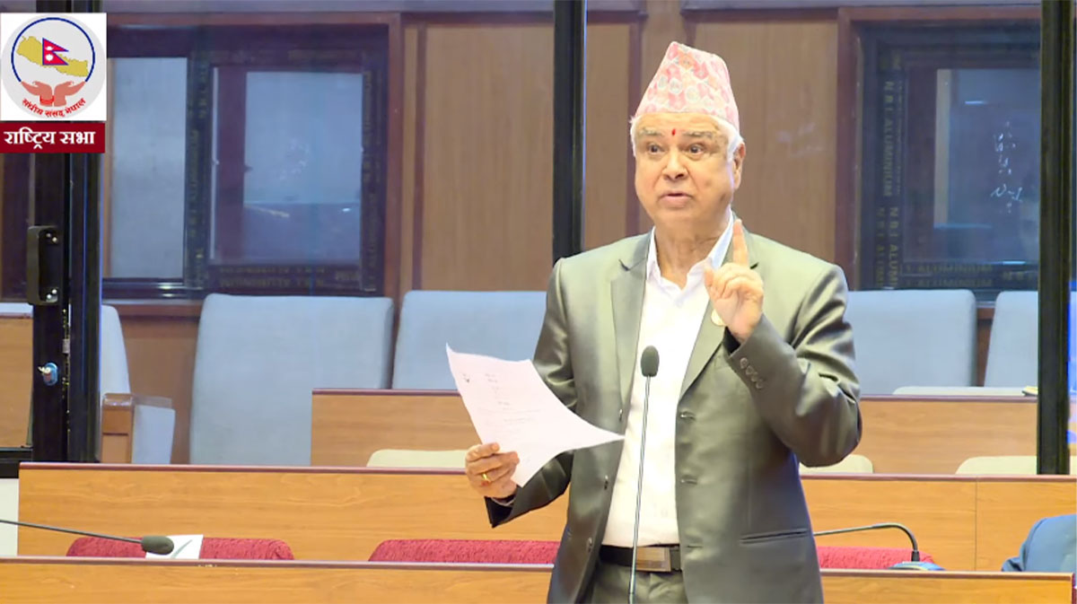 ट्रकका ट्रक पास हुने मल किन समात्न सकिएन : नारायणदत्त मिश्र