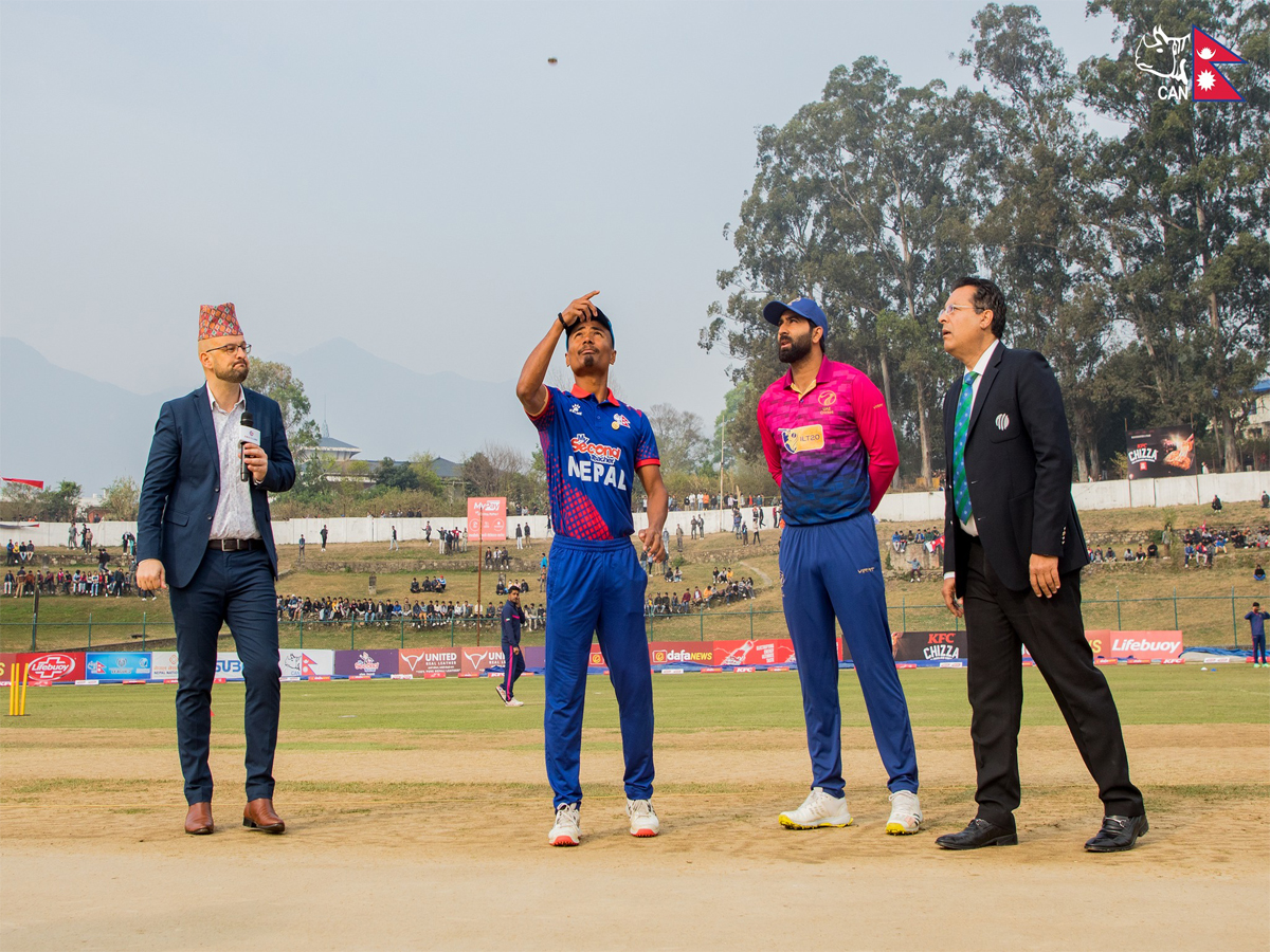 यूएईले टस जित्यो, नेपाल बलिङमा