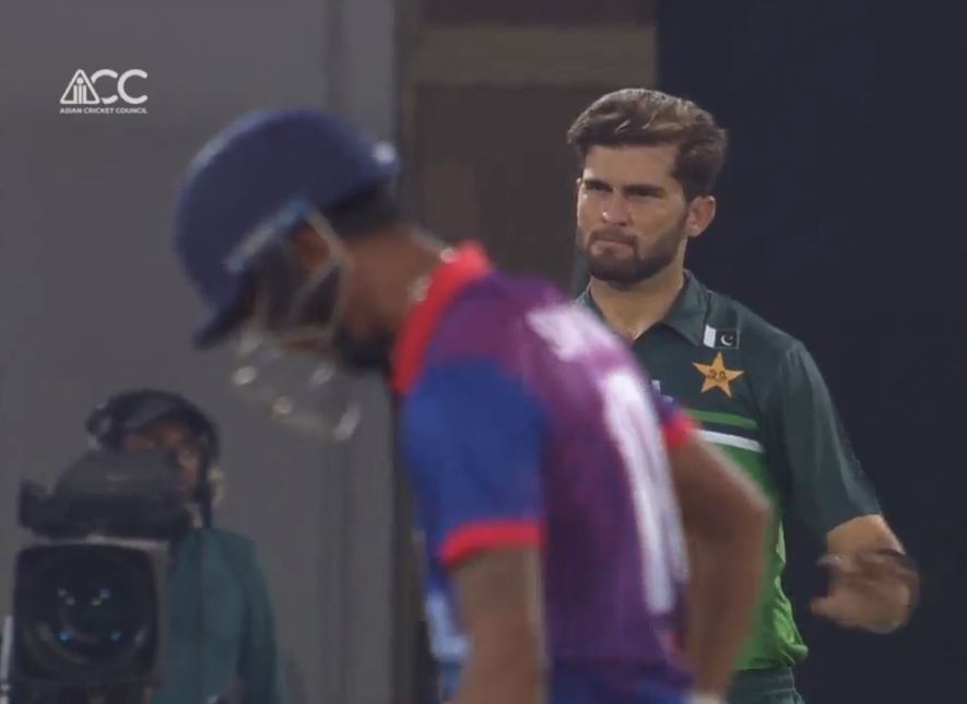 पाकिस्तानविरुद्ध नेपालको खराब सुरुआत, पहिलो ओभरमा नै ३ विकेट गुमायो 