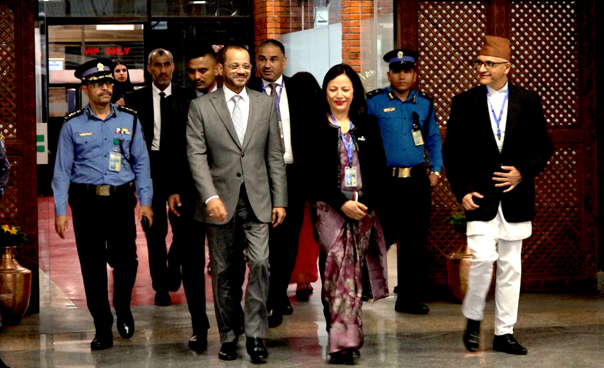 ओमानका विदेशमन्त्री स्वदेश फर्किए