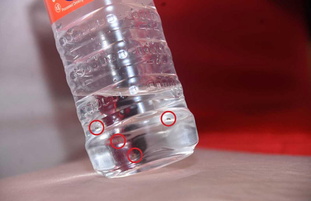 ‘इको’ ब्रान्डको पानीमा कीरा भेटिएपछि अनामनगरस्थित किम्ची रेष्टुरेन्टलाई दुई लाख जरिवाना