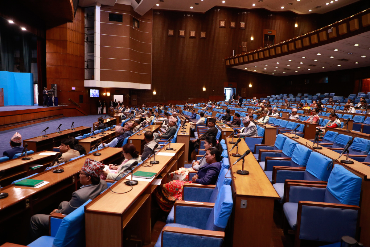 प्रतिनिधि सभा बैठक एक घण्टा सर्यो, माओवादी आन्तरिक छलफलमा