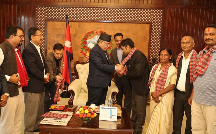 एमाले लुम्बिनी प्रदेशका नेता माओवादी केन्द्रमा प्रवेश