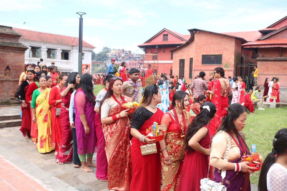 स्वयंसेवक परिचालनमा नियमन गरेपछि पशुपति दर्शनमा सहज