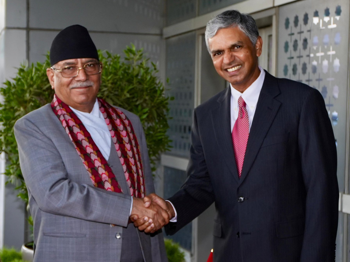 नयाँ दिल्ली पुगे प्रधानमन्त्री प्रचण्ड 