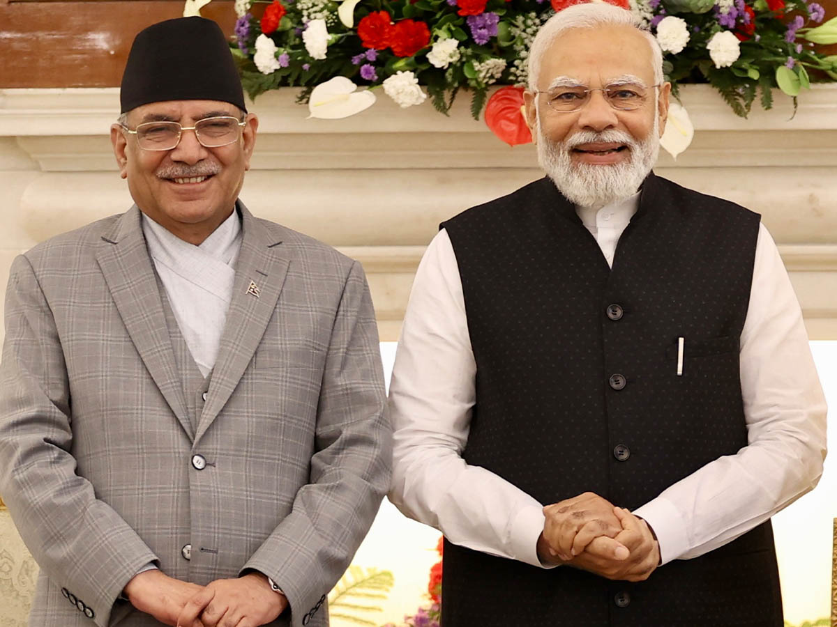 प्रधानमन्त्री प्रचण्डले दिए भारतीय समकक्षी मोदीलाई नेपाल भ्रमणको निम्तो 
