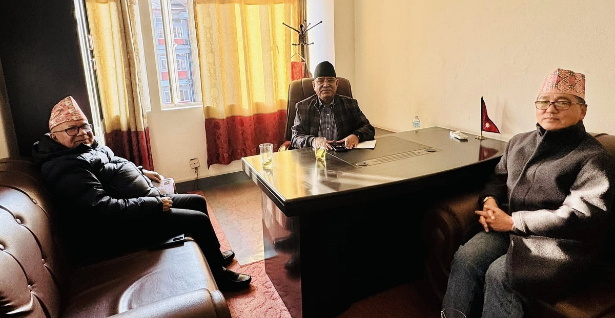 प्रचण्ड, माधवकुमार नेपाल र राजेन्द्र लिङ्देनबीच भेटवार्ता