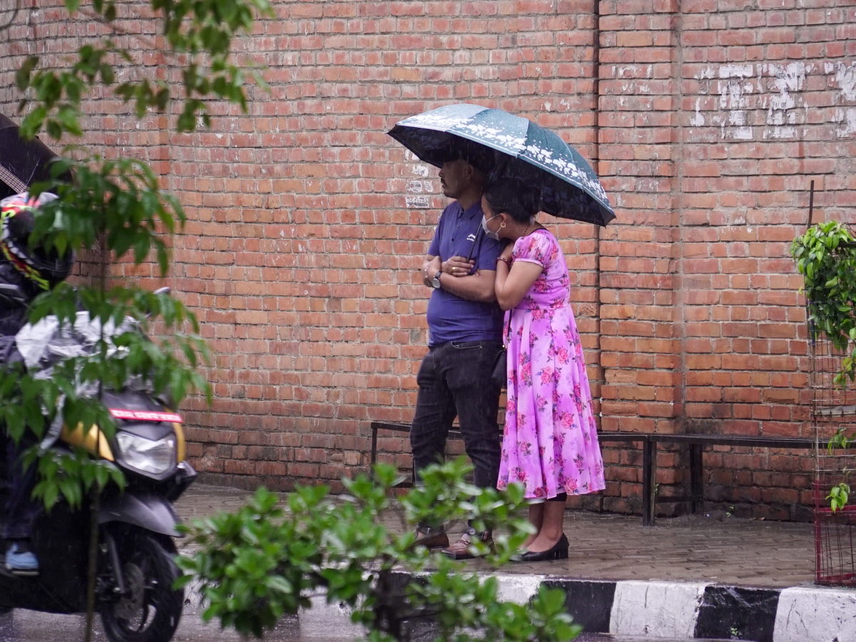 पछिल्लो २४ घण्टादेखि काठमाडौं उपत्यकामा वर्षा जारी, कहाँ कति पर्यो पानी?