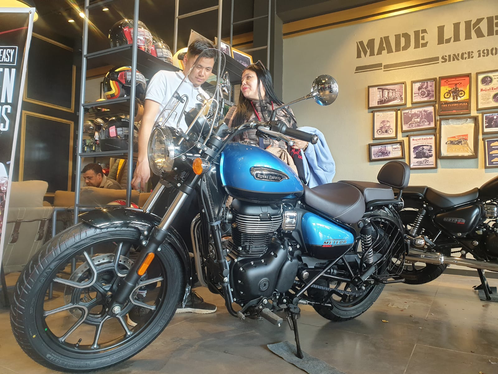 रोयल इन्फिल्ड मिटिओर ३५० सीसीका नयाँ तीन भेरियन्ट सार्वजनिक, कति पर्छ मूल्य?, केके छन् विशेषता?