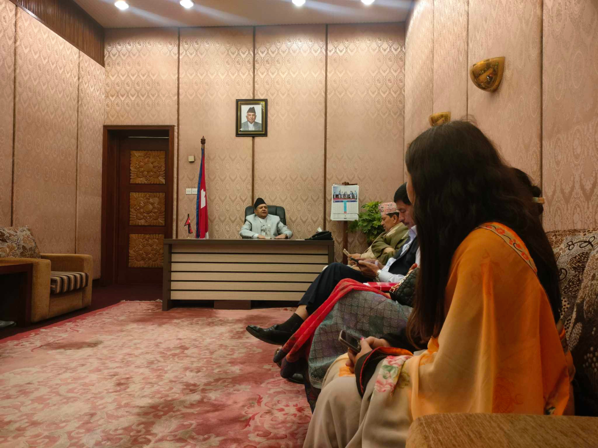 विपक्षी दल र कार्यदलको निर्णयको पर्खाइमा सभामुख घिमिरे 