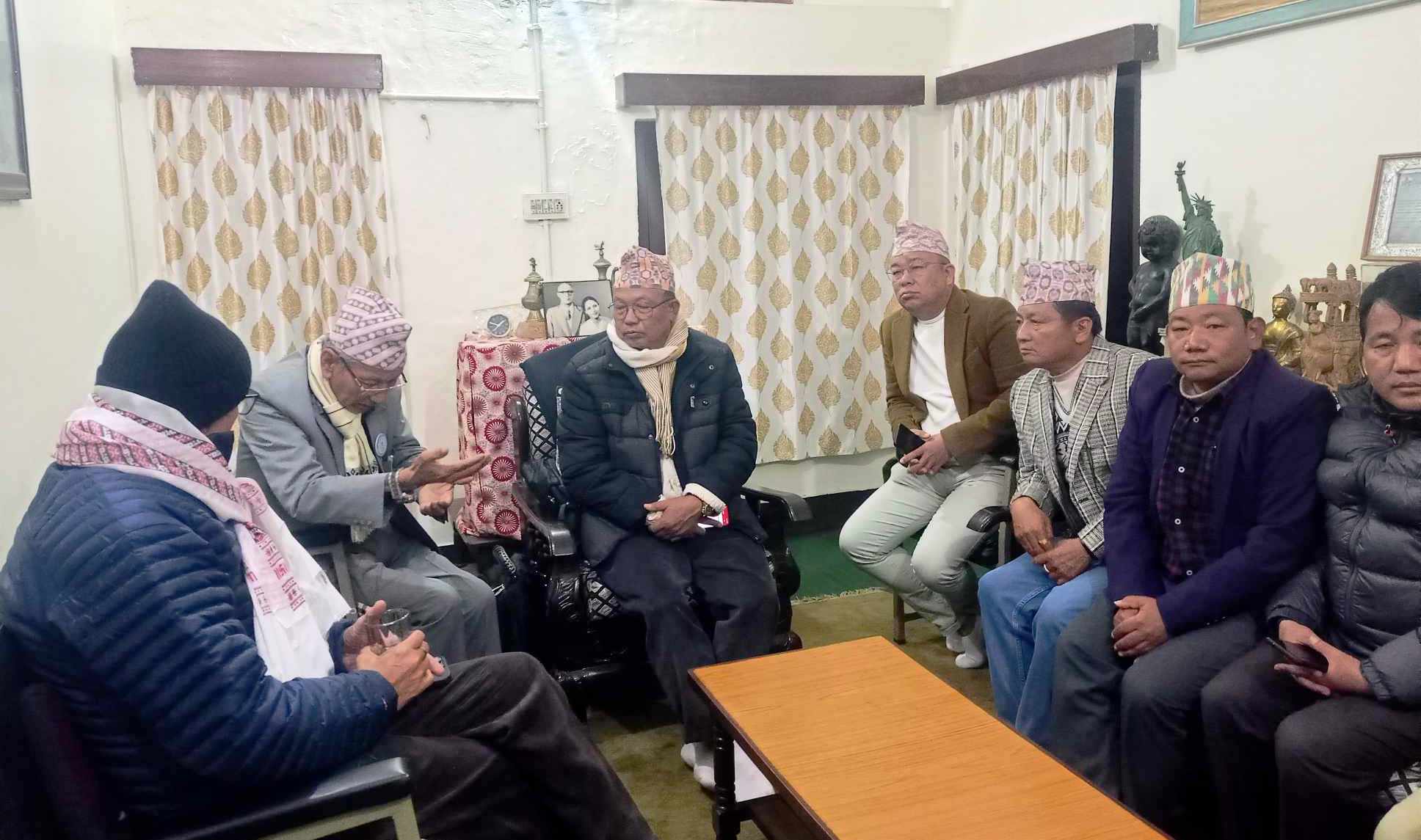 आन्दोलनकारीलाई ढाडस दिँदै कांग्रेस नेता कोइराला भने— पहिचानकै पक्षमा छु