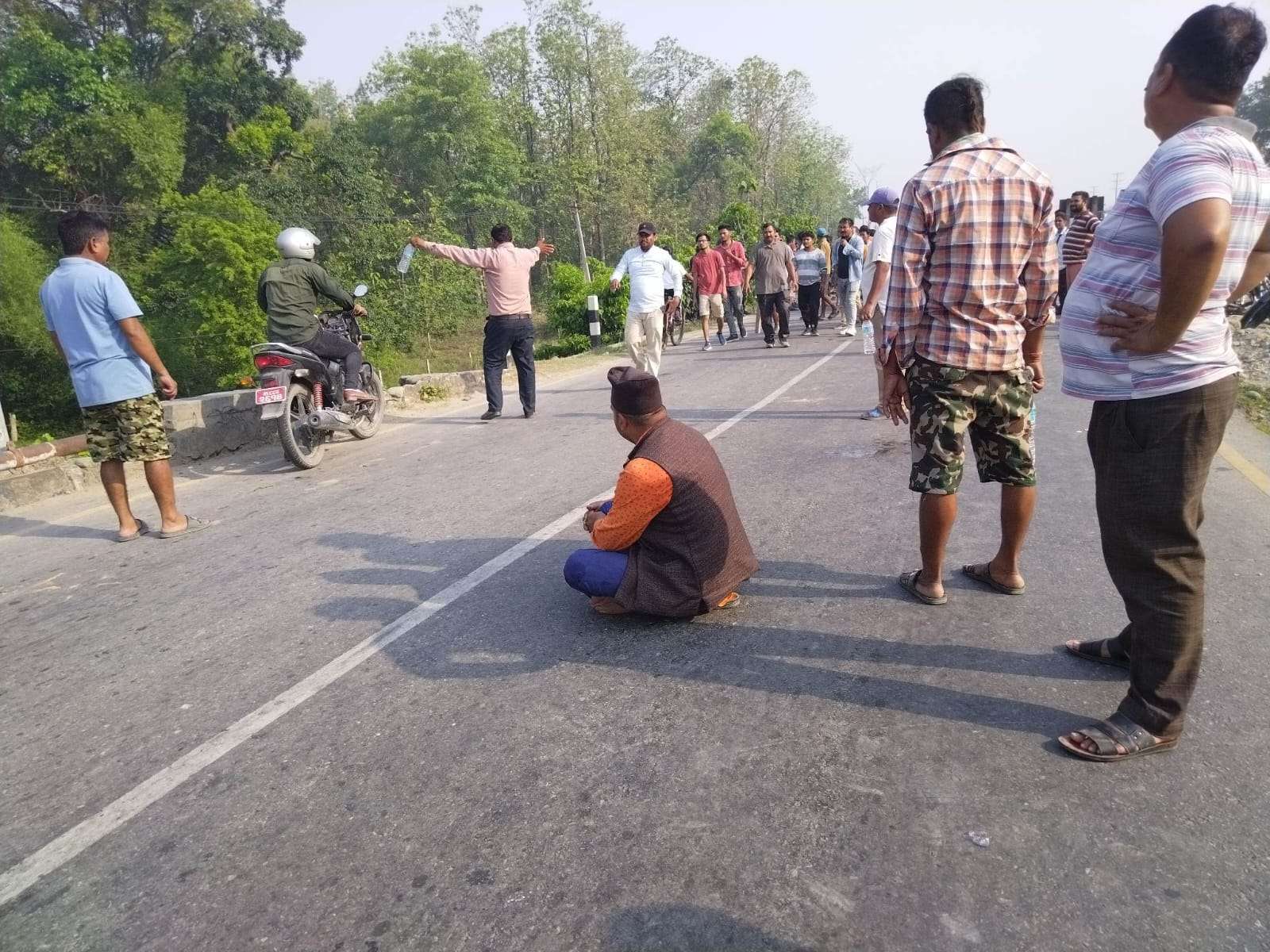 सुदूरपश्चिम प्रदेशमा आम हड्ताल, यातायात ठप्प