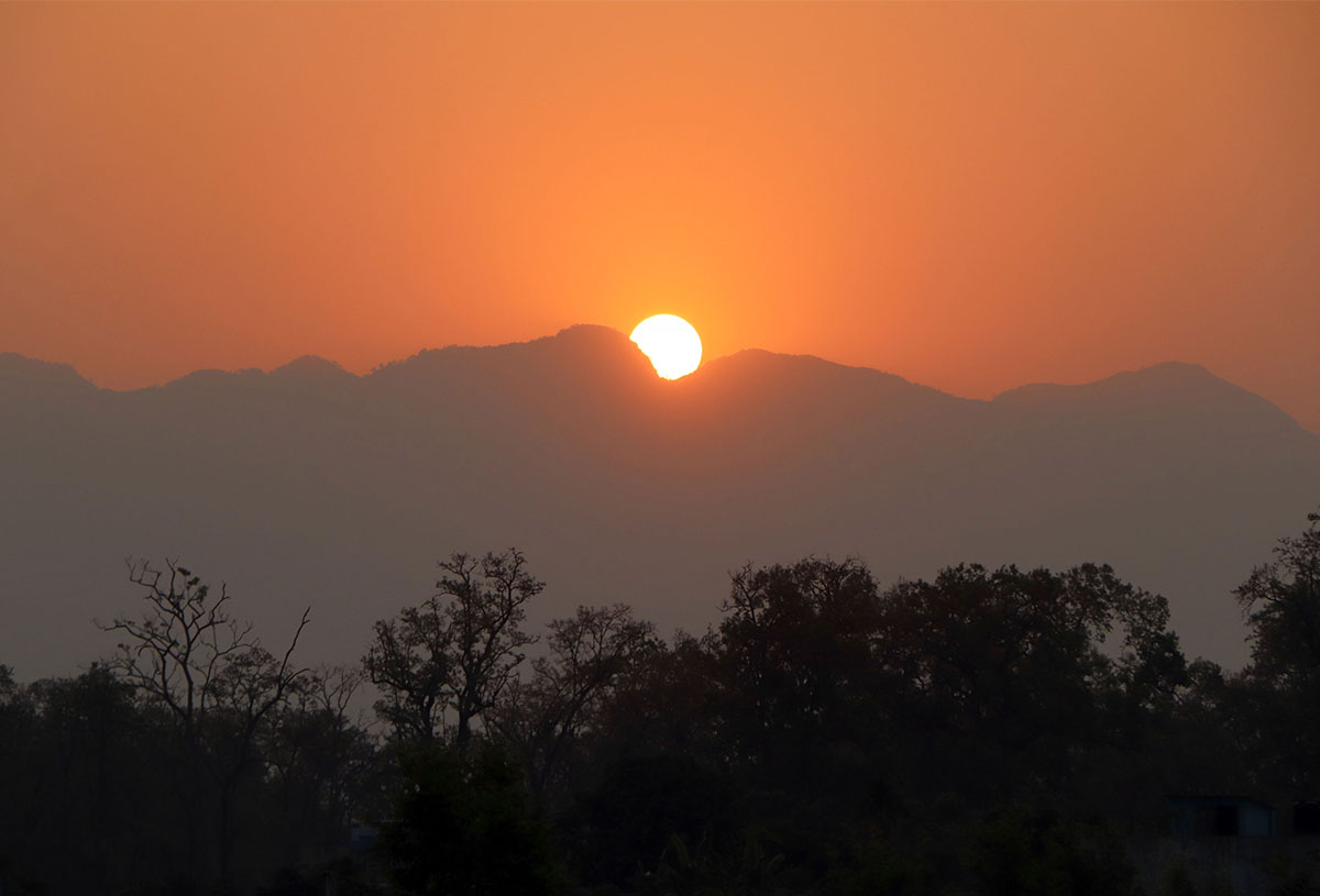 भोजाडबाट देखिएको सूर्योदय