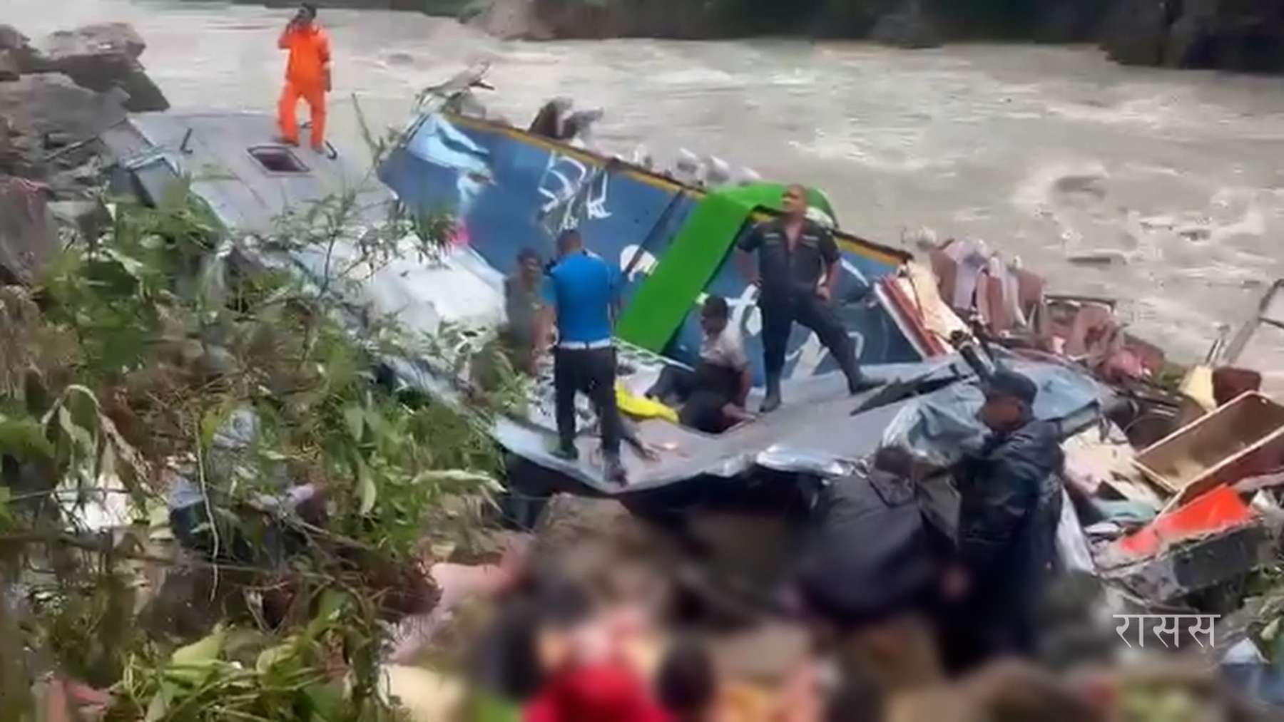 तनहुँ बस दुर्घटनाः बेपत्ता एकजना अझै फेला परेनन्