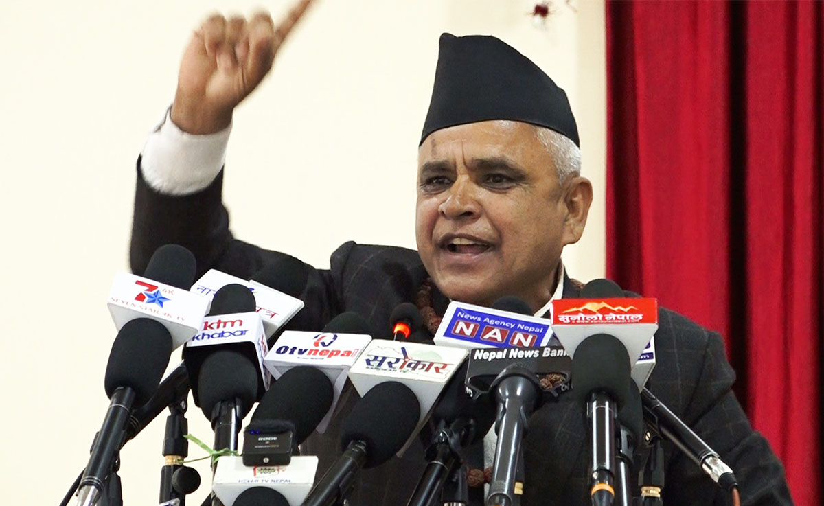 कांग्रेस नेता कोइरालाको गगनलाई प्रश्न– तपाईं र शेरबहादुरमा के फरक छ ?