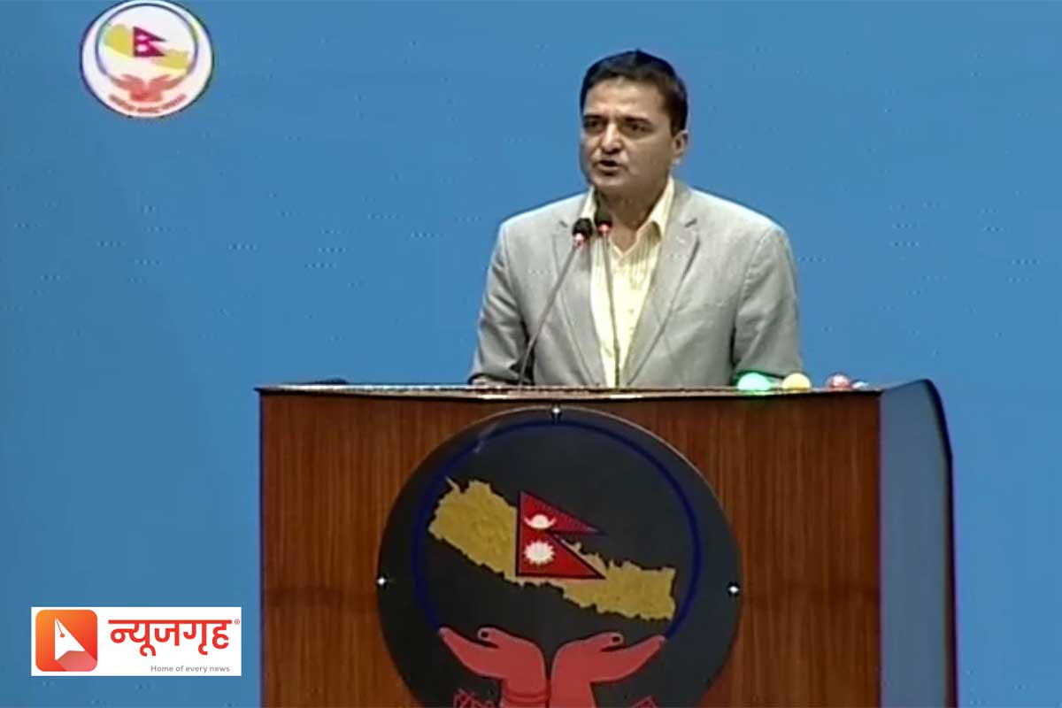 अर्थतन्त्र सुधार गर्न योगेश भट्टराईले ल्याए गोलमेच सम्मेलनको प्रस्ताव